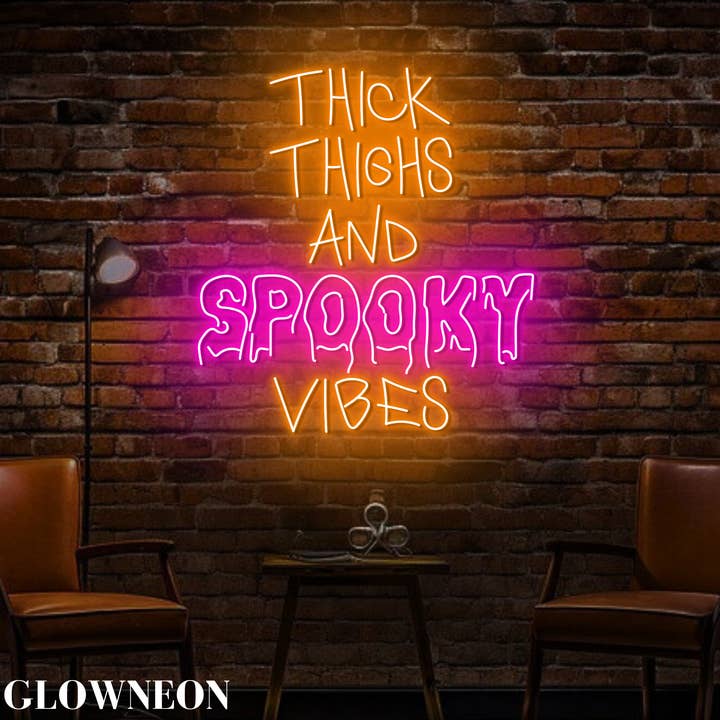 Panneau LED Thick Thighs And Spooky Vibes, décoration murale d'Halloween pour la vente par Glow Neon