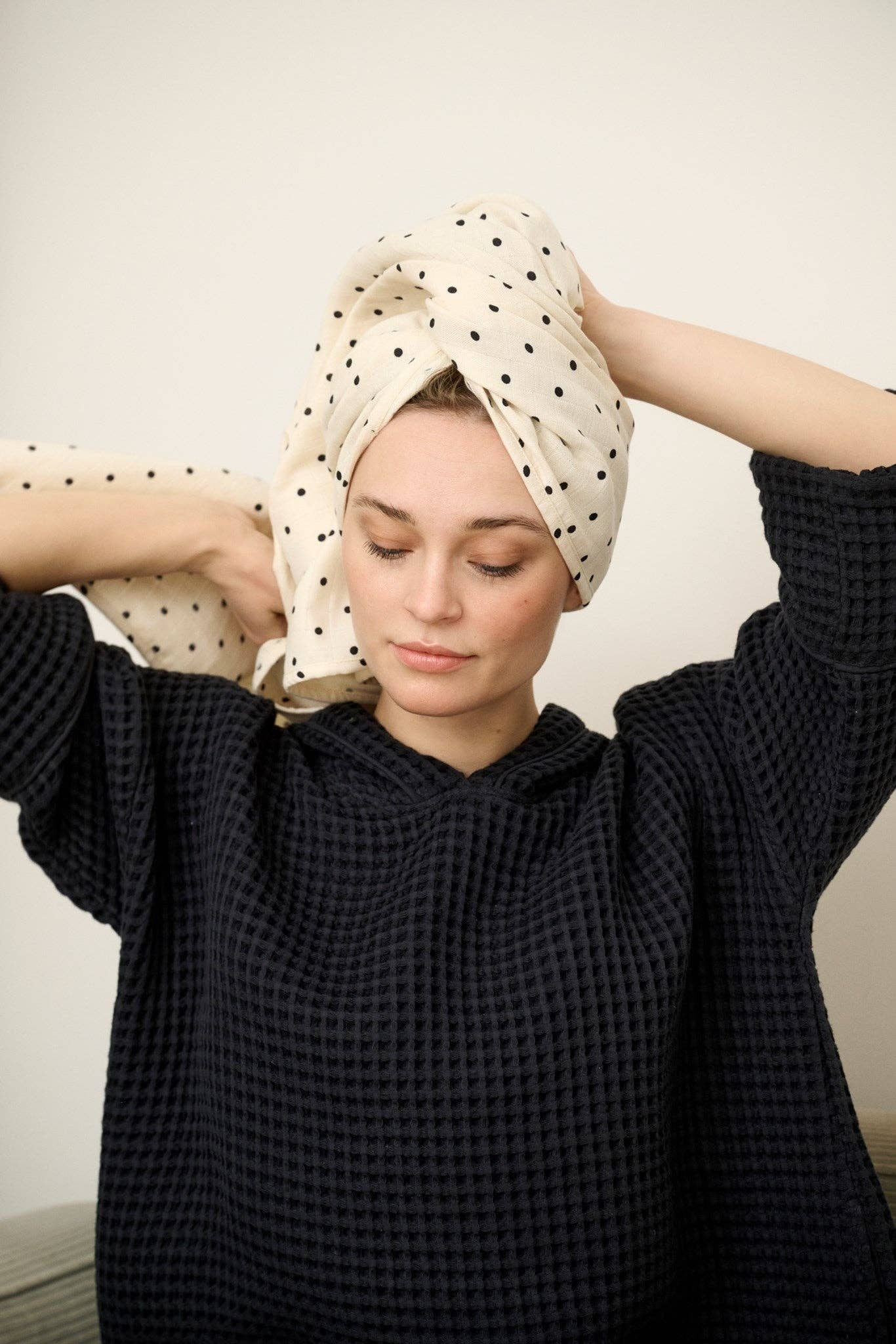 moshi moshi mind - Wholesale Poncho - Women's - cover me poncho1