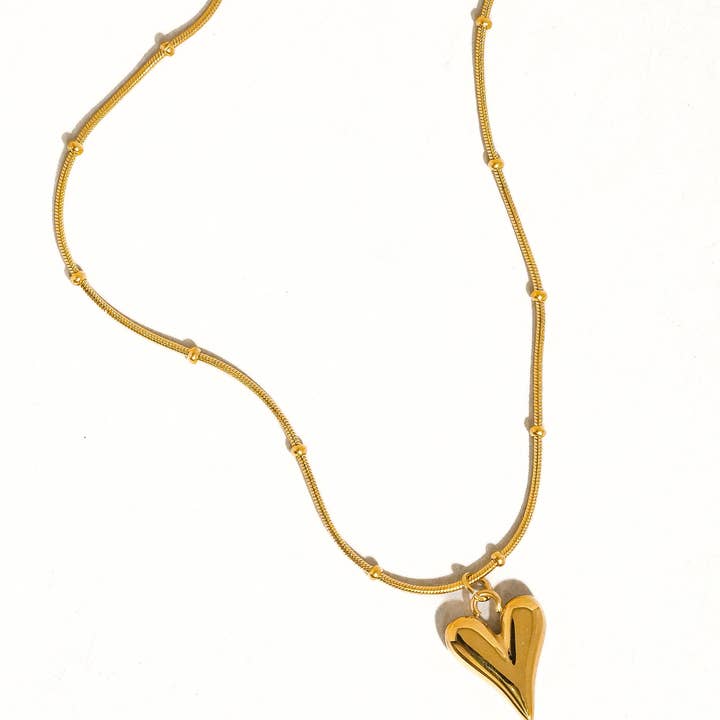 Bay 18K Gold Non-Tarnish Heart Necklace for wholesale on Faire2