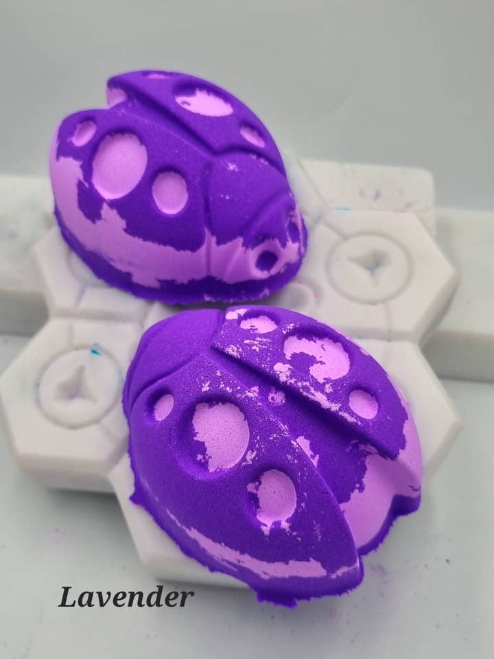 Ladybug bath bombs large fizzers lavender for wholesale by Glamfizz