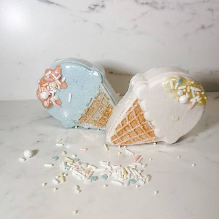 Green Bubble Gorgeous - Wholesale Bath bomb/fizz - Strawberry (Pink) Ice Cream Cone1