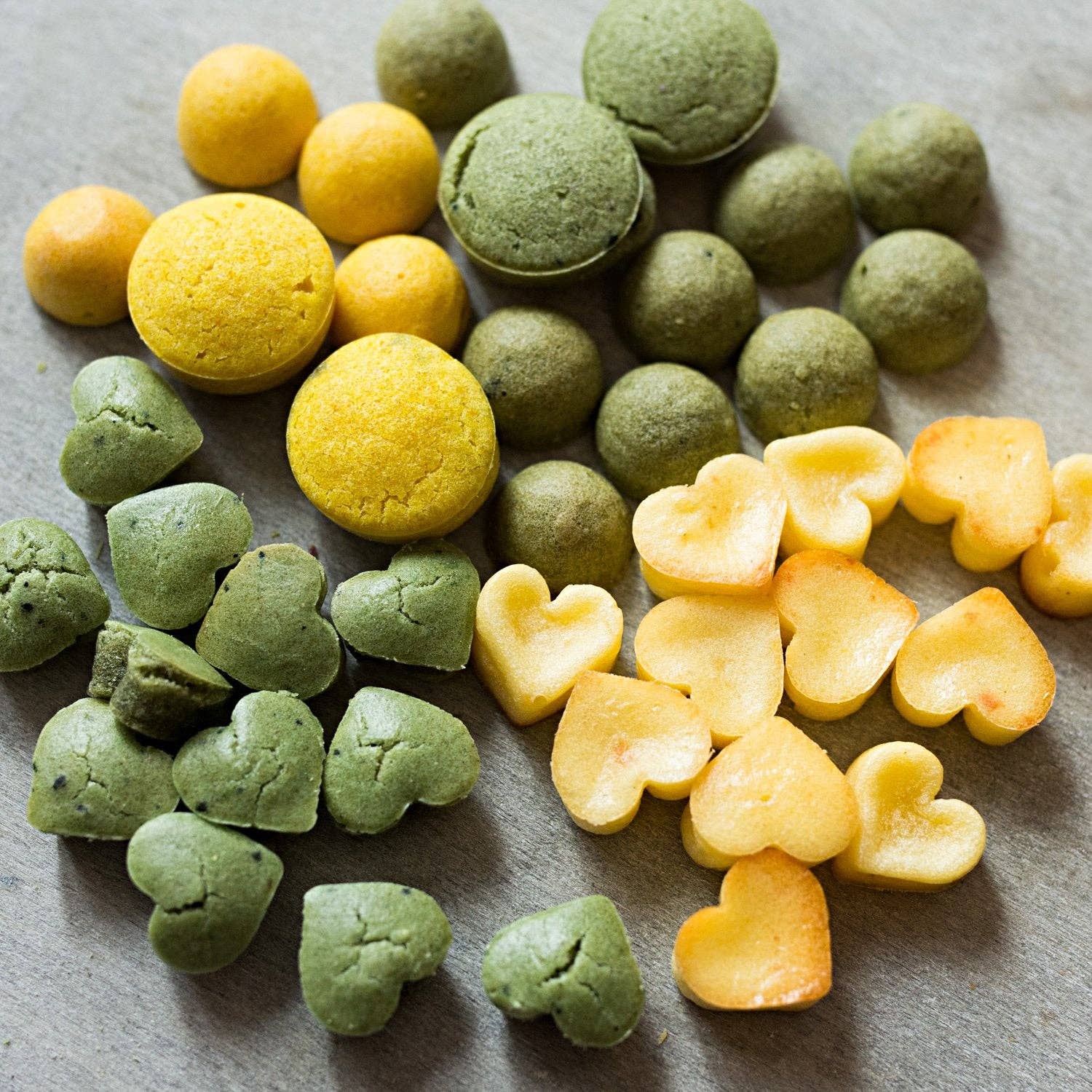 Collory – snacks e guloseimas - Cão por atacado – Tapetes de silicone para assar em formato de coração (mini e médio)21