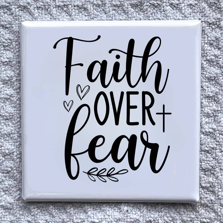 Fede sopra la Paura BW" Magnete 2x2 - Decorazione per Frigorifero Fatta a Mano per la vendita all'ingrosso da parte di Made With Aloha Magnets,llc