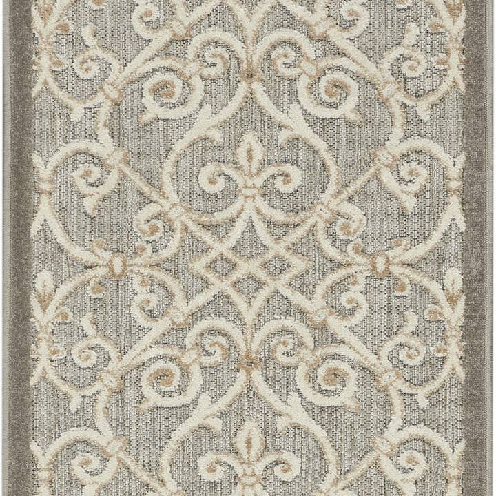 Tapis d'intérieur et d'extérieur floral gris et ivoire de 2 pi x 8 pi pour la vente par HomeRoots