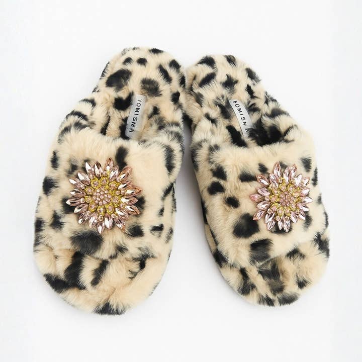 Eco Faux Fur Cheetah Holiday Platform Slide Slippers with Pale Pink Brooches for wholesale by Yomisma