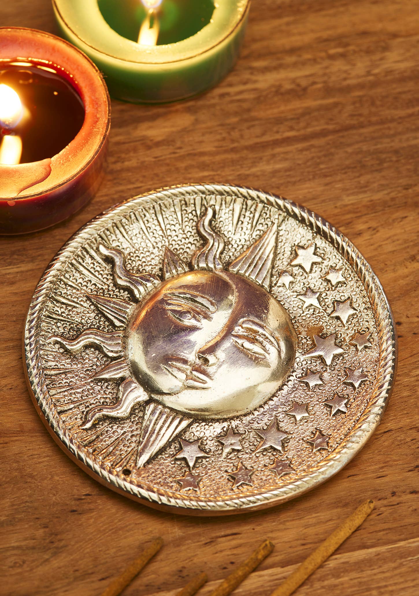 Namaste - Wholesale Incense Holder - Sun/Moon Round Incense Holder1