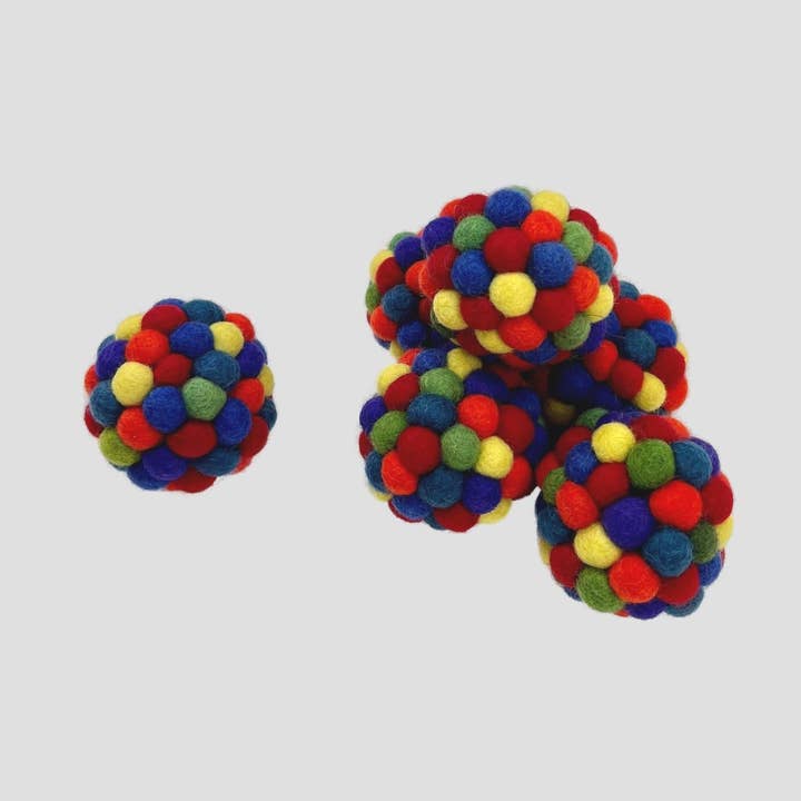 Boule à cliquet multicolore faite à la main pour la vente par Feltiful