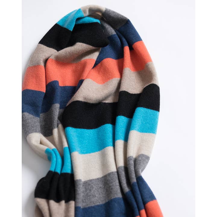 QUINN - Wholesale Scarf - Women's - The Cashmere Happy Scarf8
