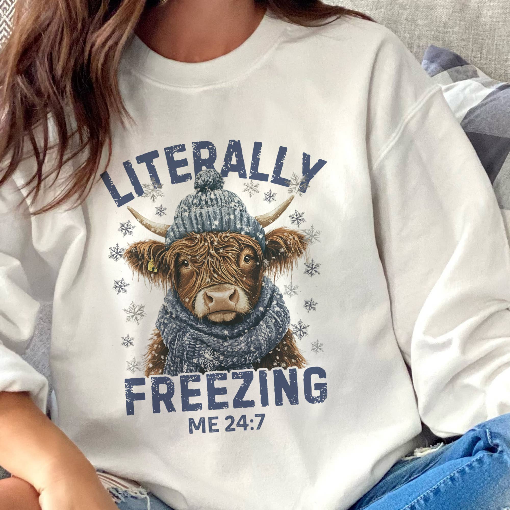 Par.tees by Party On! – wholesale Sweatshirt med tryck - Unisex – Bokstavligen Frysande Ko Vinter Tjur Grafisk Tröja0