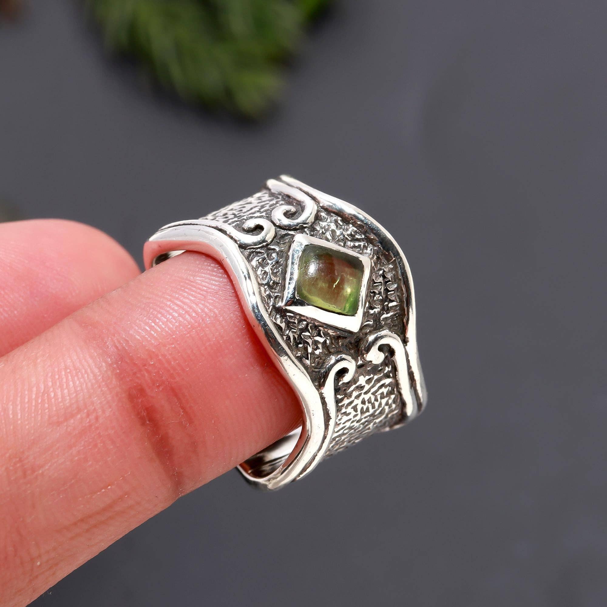 AG 925 JEWELLERY – wholesale Cocktail/statement ring – 925 Silver Antique-Style Textured Ring1