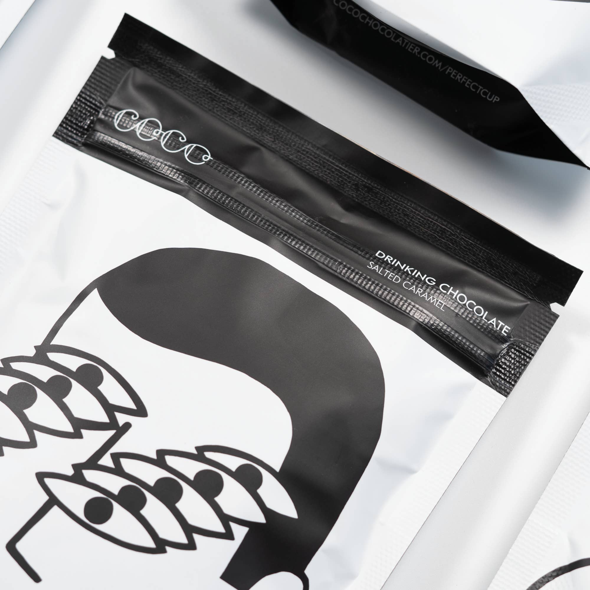 COCO Chocolatier [No duties when shipping to US!] – wholesale Varm chokladmix/-kit – Saltad karamell drickchoklad 200g2