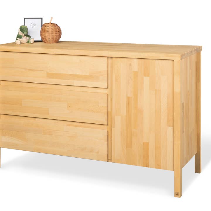 Comò extra largo 'Enno' con 1 anta, 3 cassetti e ripiano regolabile in altezza per la vendita all'ingrosso da parte di Pinolino Kinderträume GmbH