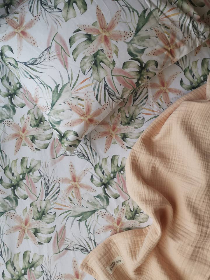 Sábana bajera ajustable de algodón orgánico Pink Lilies 70*130 para venta al por mayor de Baby Laurel Organics