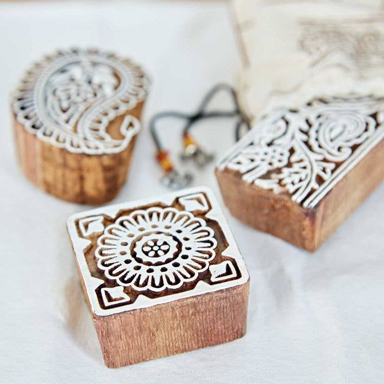 The Paper High Gift Company Limited - Wholesale Decorative Tabletop Object - Three Assorted Wooden Printing Blocks2