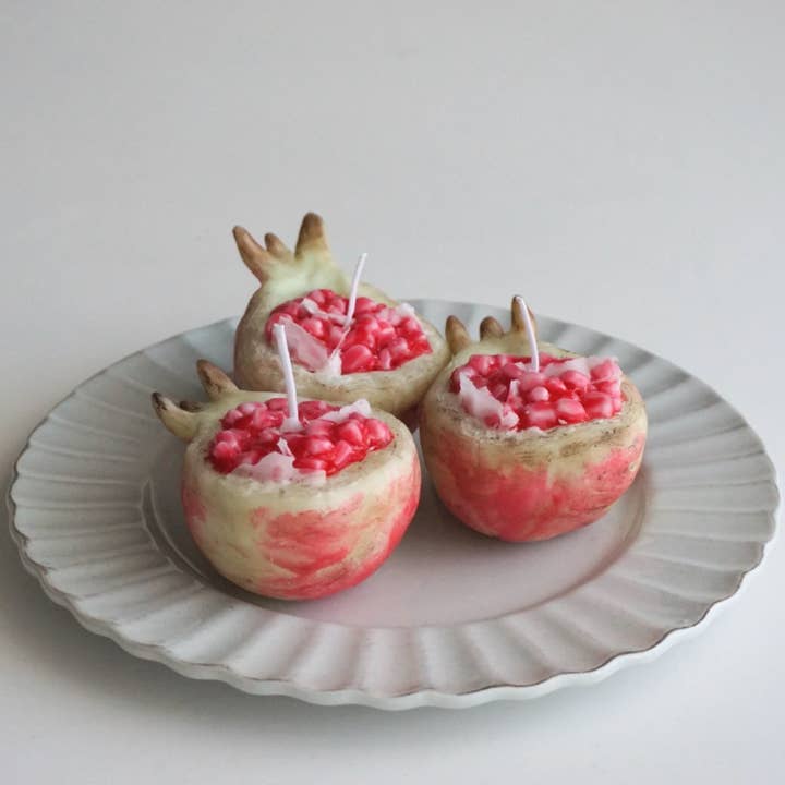 House of Shokunin - Wholesale Novelty Candle - handcrafted Pomegranate candle handmade home decor candle13