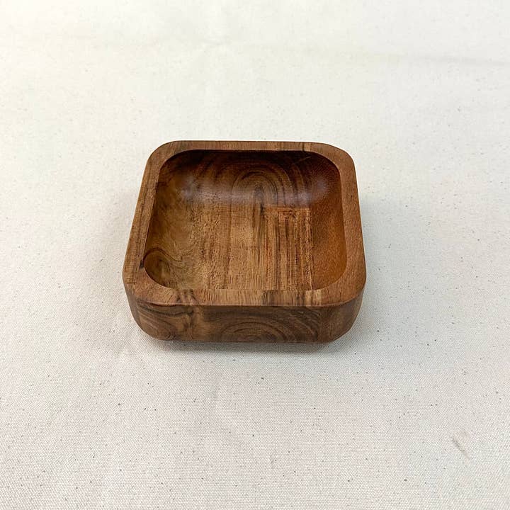 India Handicrafts Inc - Wholesale Condiment/Dip Bowl - Rounded Square Wooden Nut/Dip Bowl1