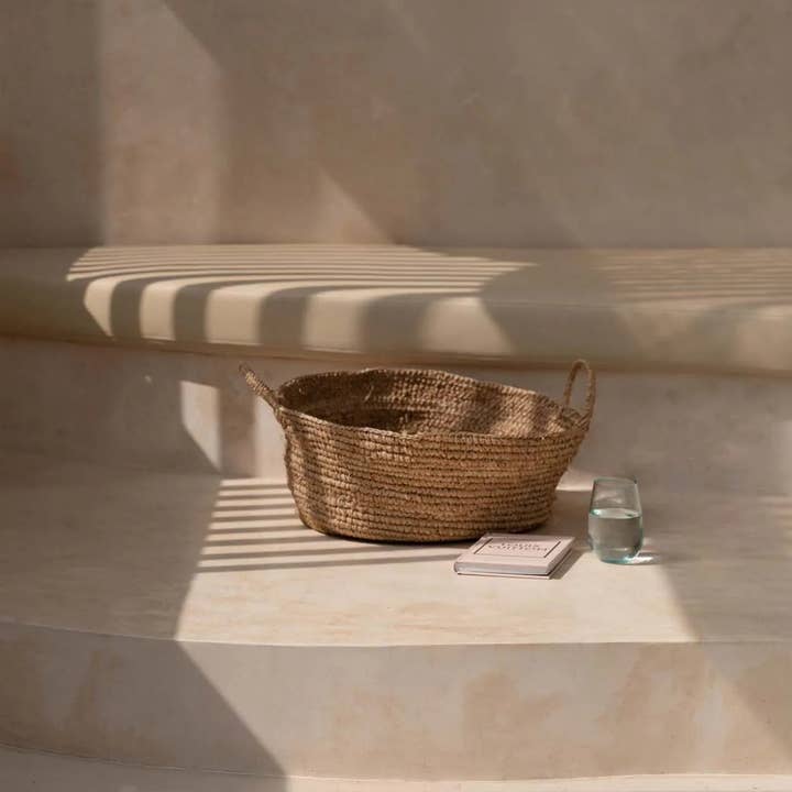 Bazar Bizar Living - Wholesale Decorative Tray - The Raffia Basket Trays - Natural - M