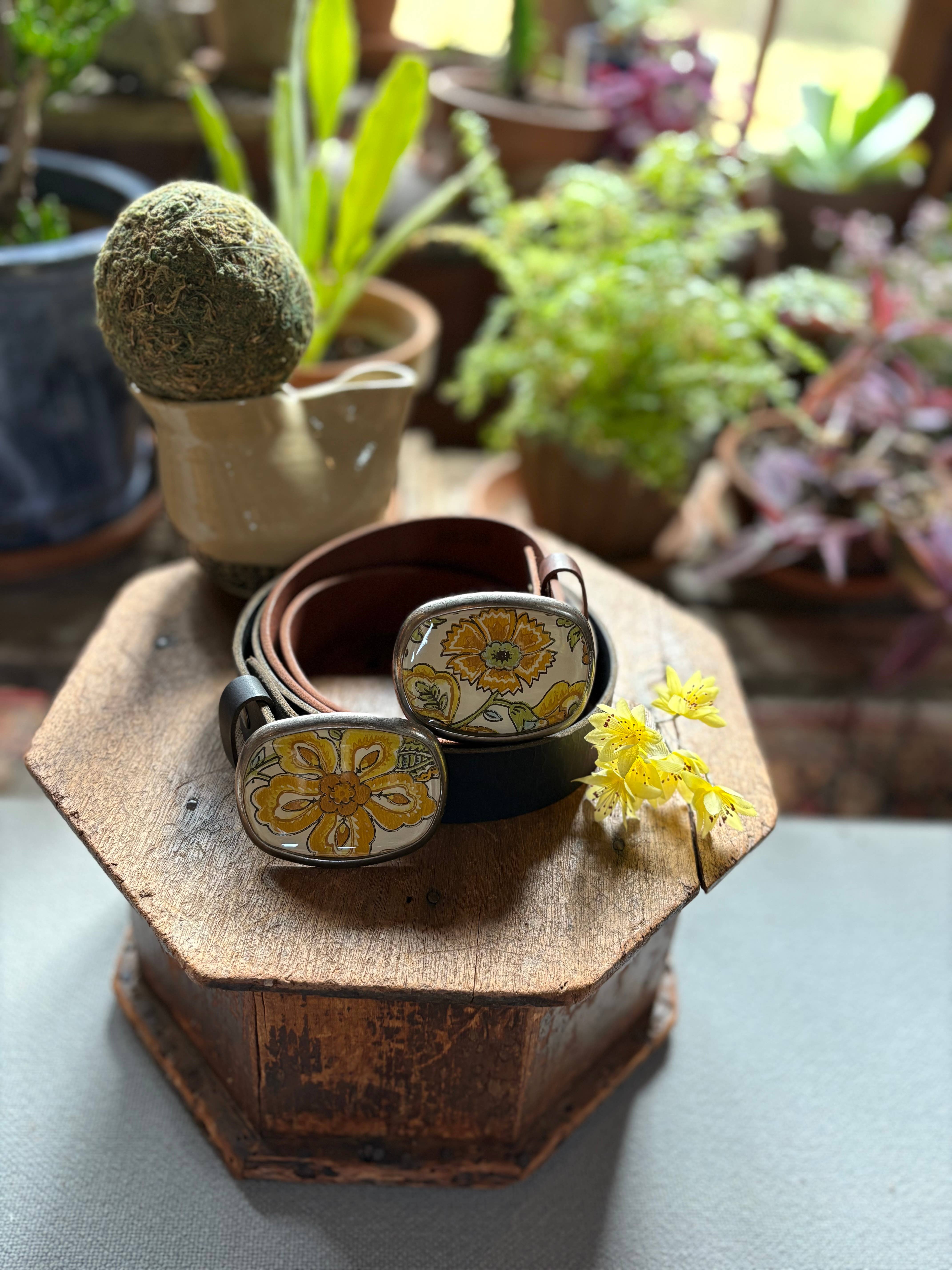 joeyfivecents - Wholesale Belt Buckle - Women's - Belt buckle -vintage earthy flowers neutral 70's botanicals 1