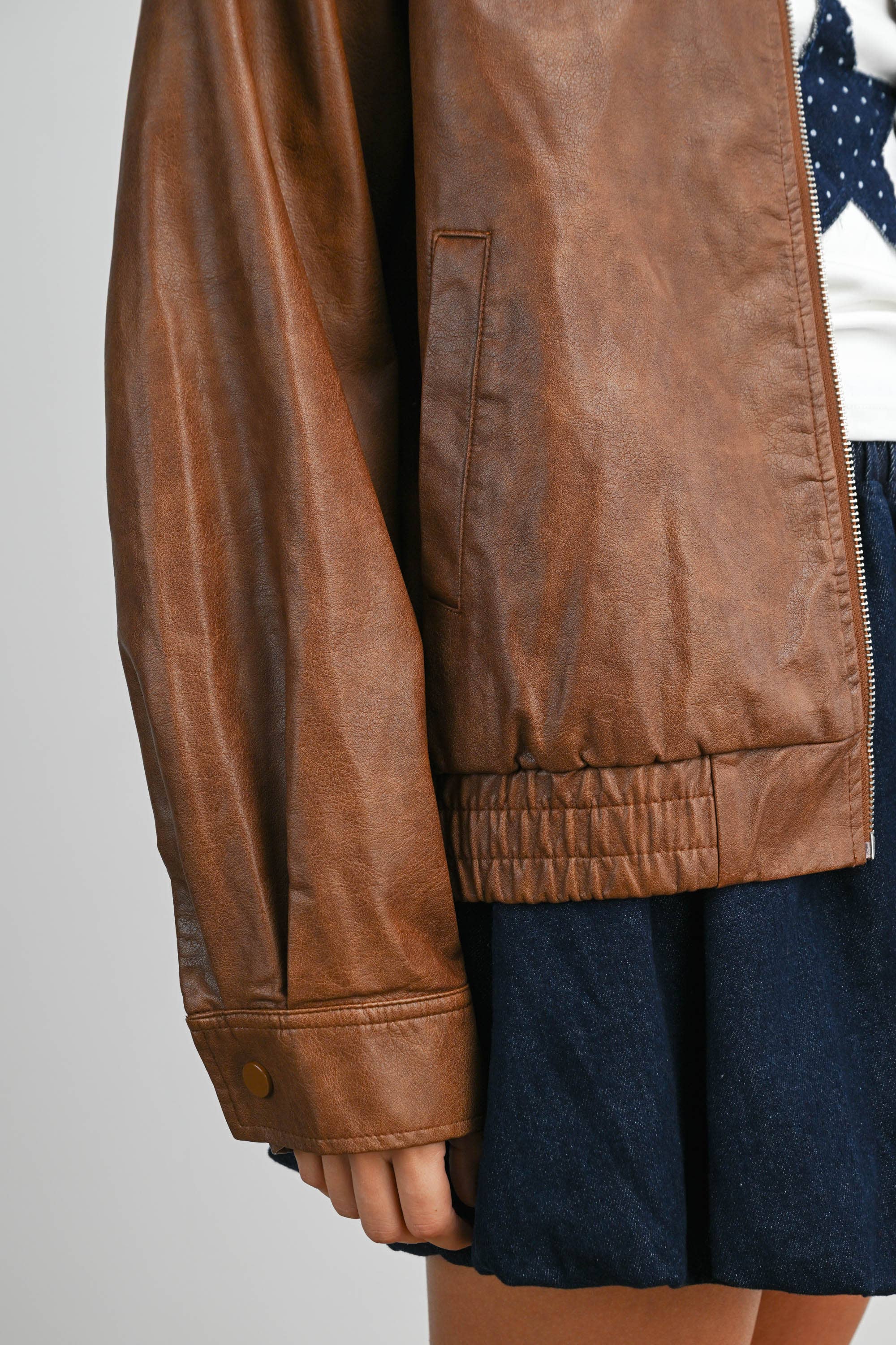 BUTTERMELON - Wholesale Jacket - Women's - Collared Zip-Front Leather Jacket - BMJ796837