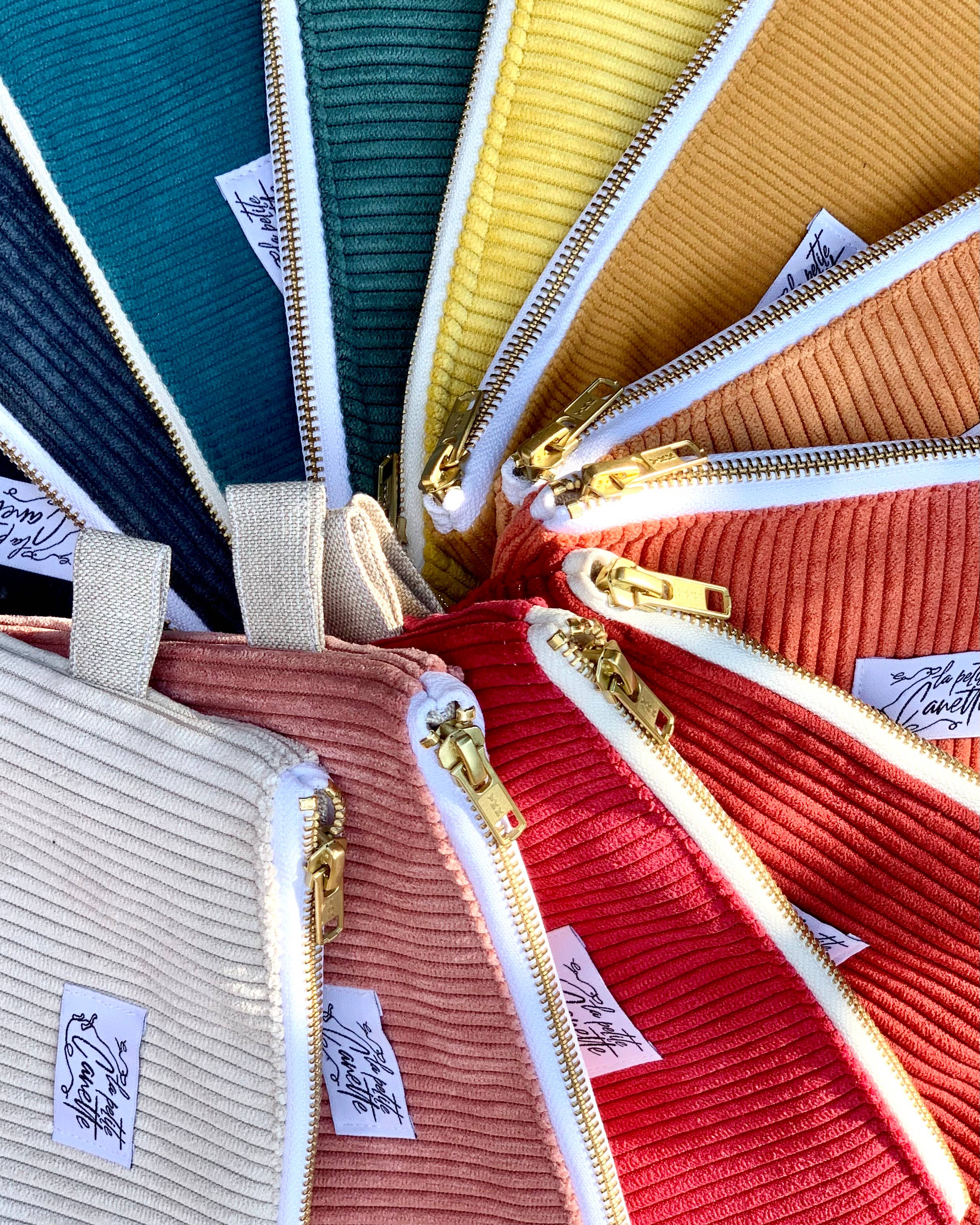 BARBE MELISSA EI - La petite canette - Wholesale Pouch - Women's - Corduroy pouch5