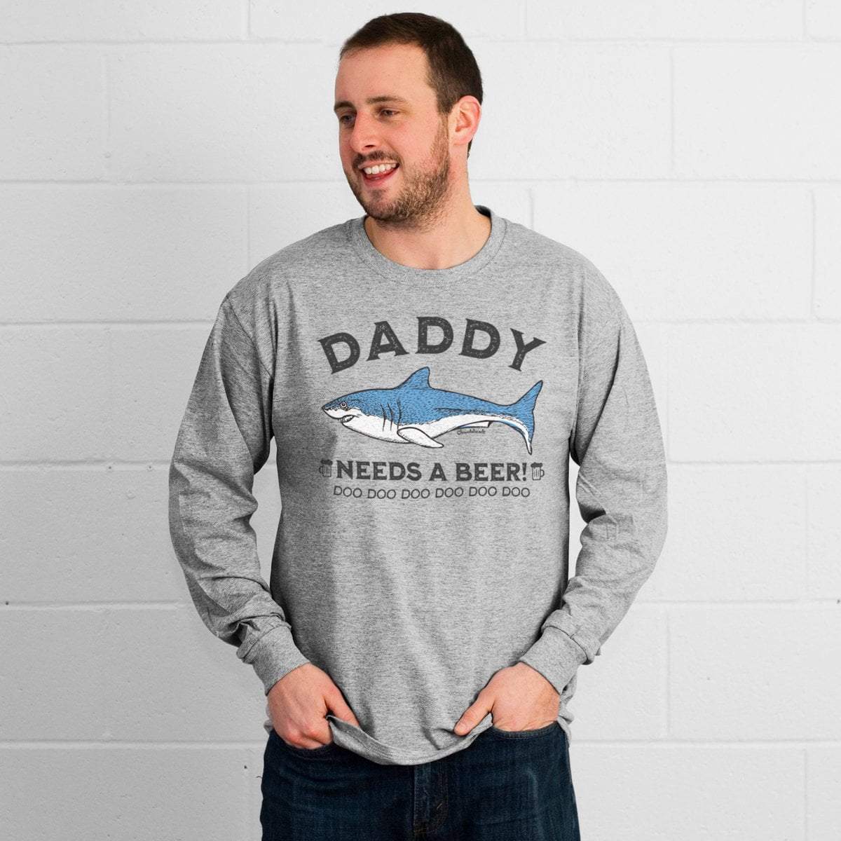 gris Daddy Shark a Besoin d'une bière T-shirt en vente sur Faire1