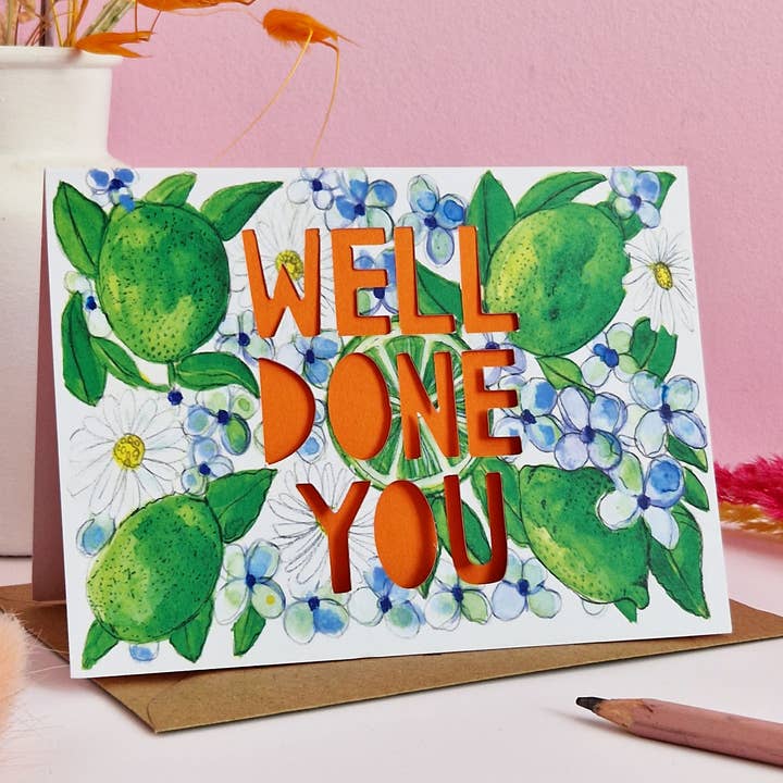 'Bra gjort du' Paper Cut Grattis Card för wholesale av Miss Bespoke Papercuts