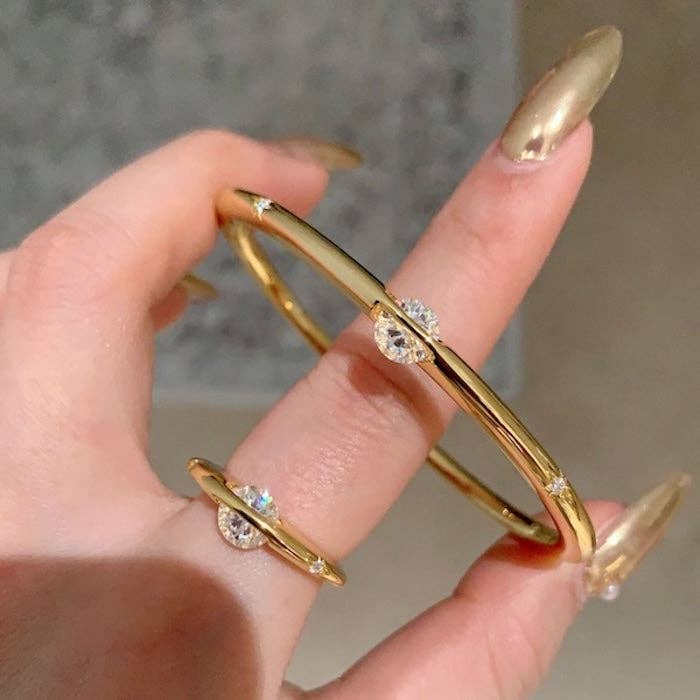 LanLivia - Wholesale Cuff Bracelet - Unique Design Twinkled Star Bangles1