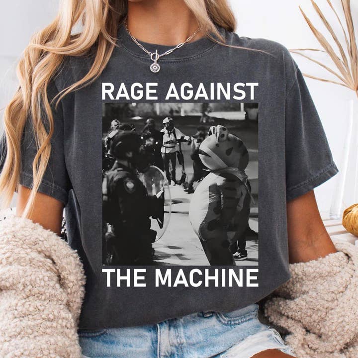 Glaime - Wholesale T-Shirt (Graphic) - Women's - Portland Frog Resist Protest Comfort Colors Sweater & Shirt4