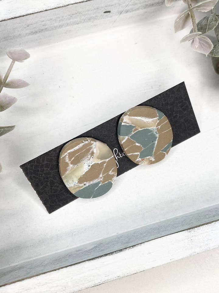 Pendientes blancos de color topo, para mujer, pendientes de arcilla, joyas para venta al por mayor de midnightclayco