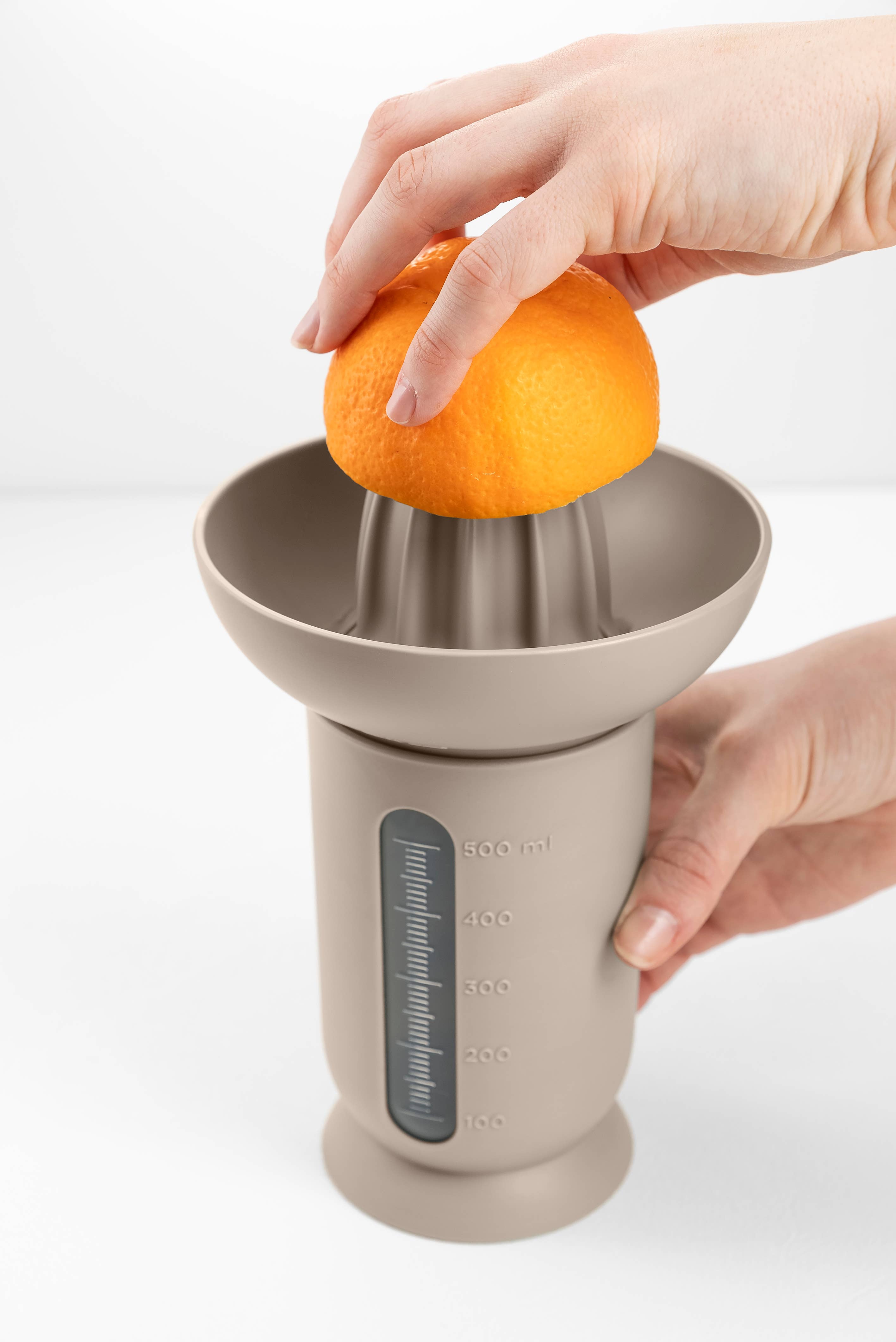 Blim Plus – Espremedor por atacado – Espremedor Ufo com jarra medidora de 500 ml10