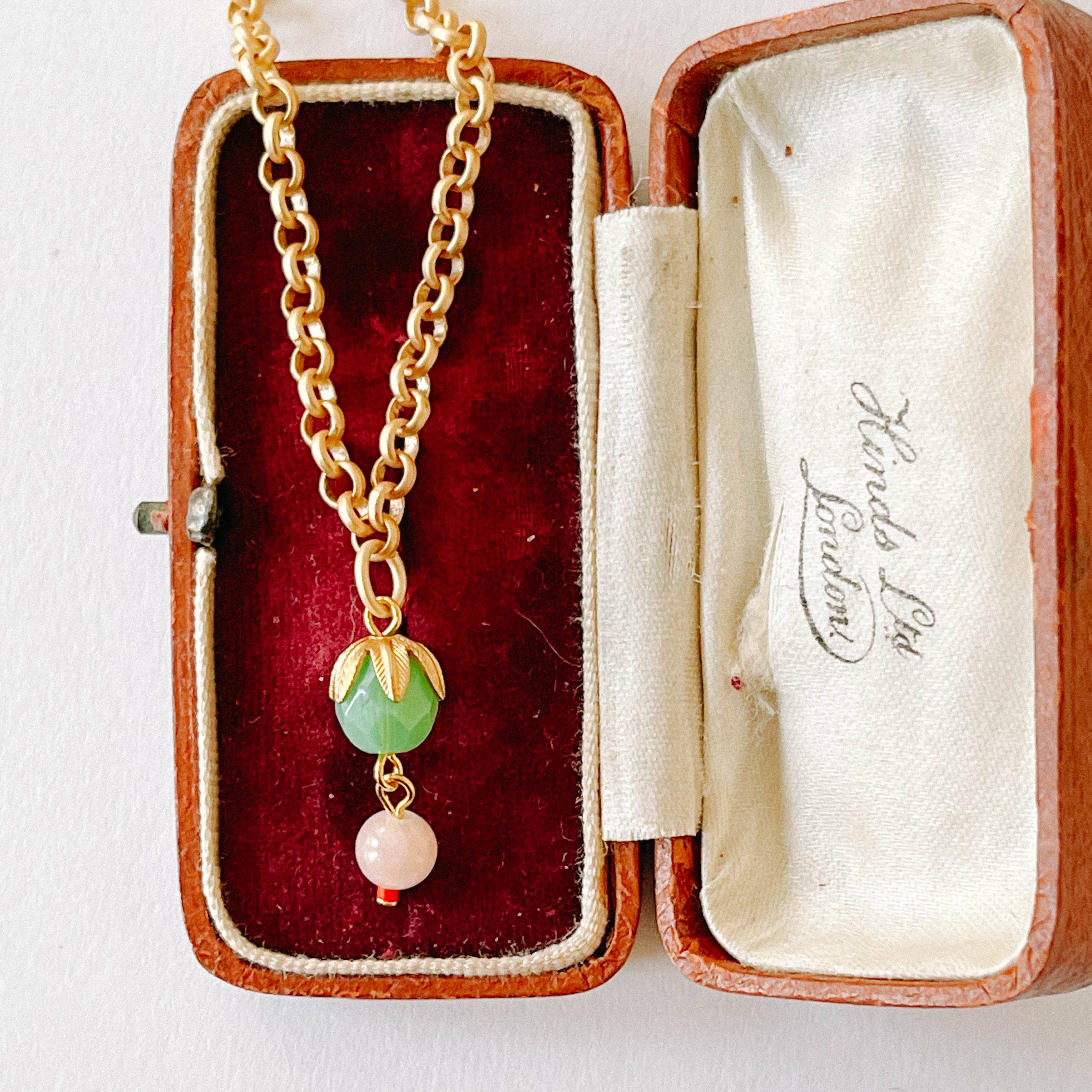 Nest Pretty Things - Vente Colliers à pendentif - Collier en quartz rose doré épais4