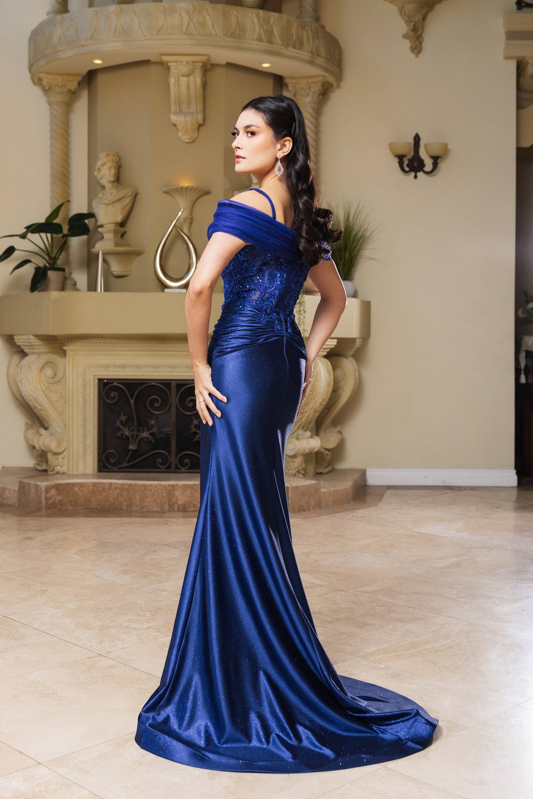 LA Merchandise - Vendita all'ingrosso Abito da sera - Donna - Abito da Cerimonia per la Madre dello Sposo con Spalle Scoperte e Paillettes GownLA215112