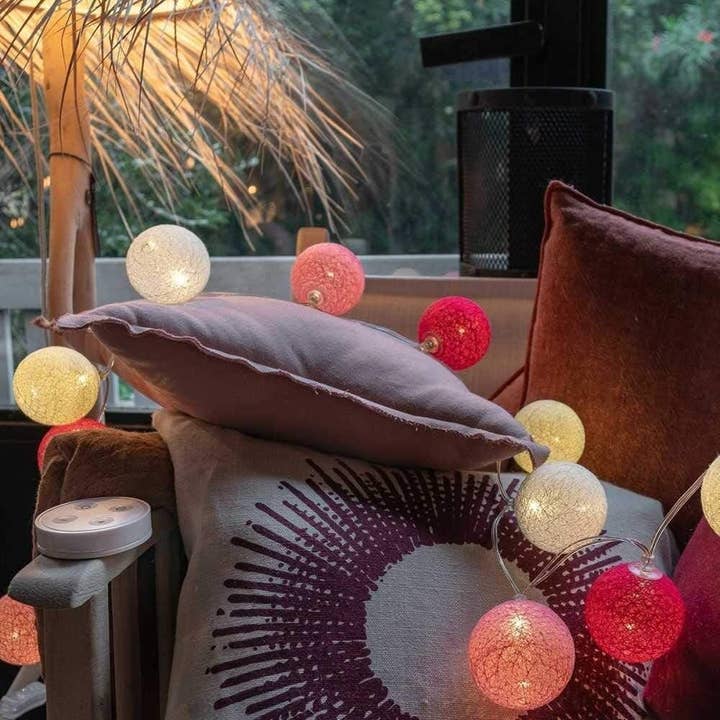 Guirled - Wholesale String Lights - Tagada Voice Control Cotton Ball Light Garland
