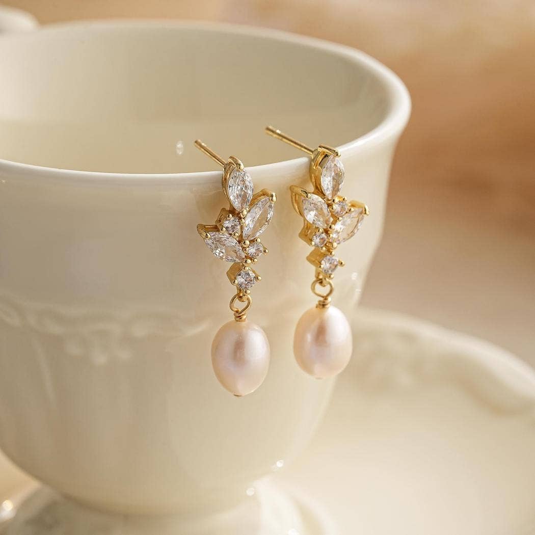 Drrtymagic - Vente Bracelets à breloques/pendentifs - Collier de perles d'eau douce avec ensemble de bijoux en perles et diamants CZ4