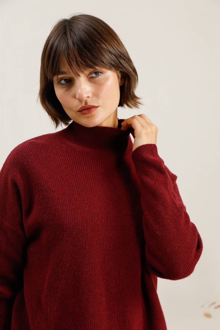 NAÏS PARIS - Wholesale Knit Sweater - Women's - High-neck long-sleeve sweater 100% extra fine merino wool3