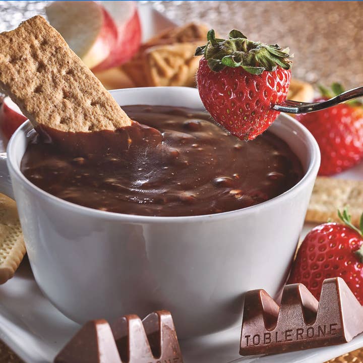 CANDYLO - Wholesale Chocolate Bar - Toblerone Swiss Milk Chocolate 100g