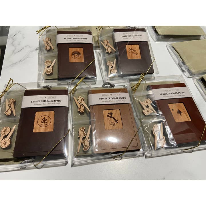 Cast & Carve - Vendita all'ingrosso Giochi da tavolo - Tavola da viaggio per cribbage - Design personalizzato con picchetti unici19