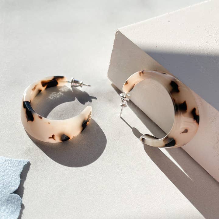 Illusion Hoops | Oval Statement Hoop Earrings for wholesale by Fenna&Fei