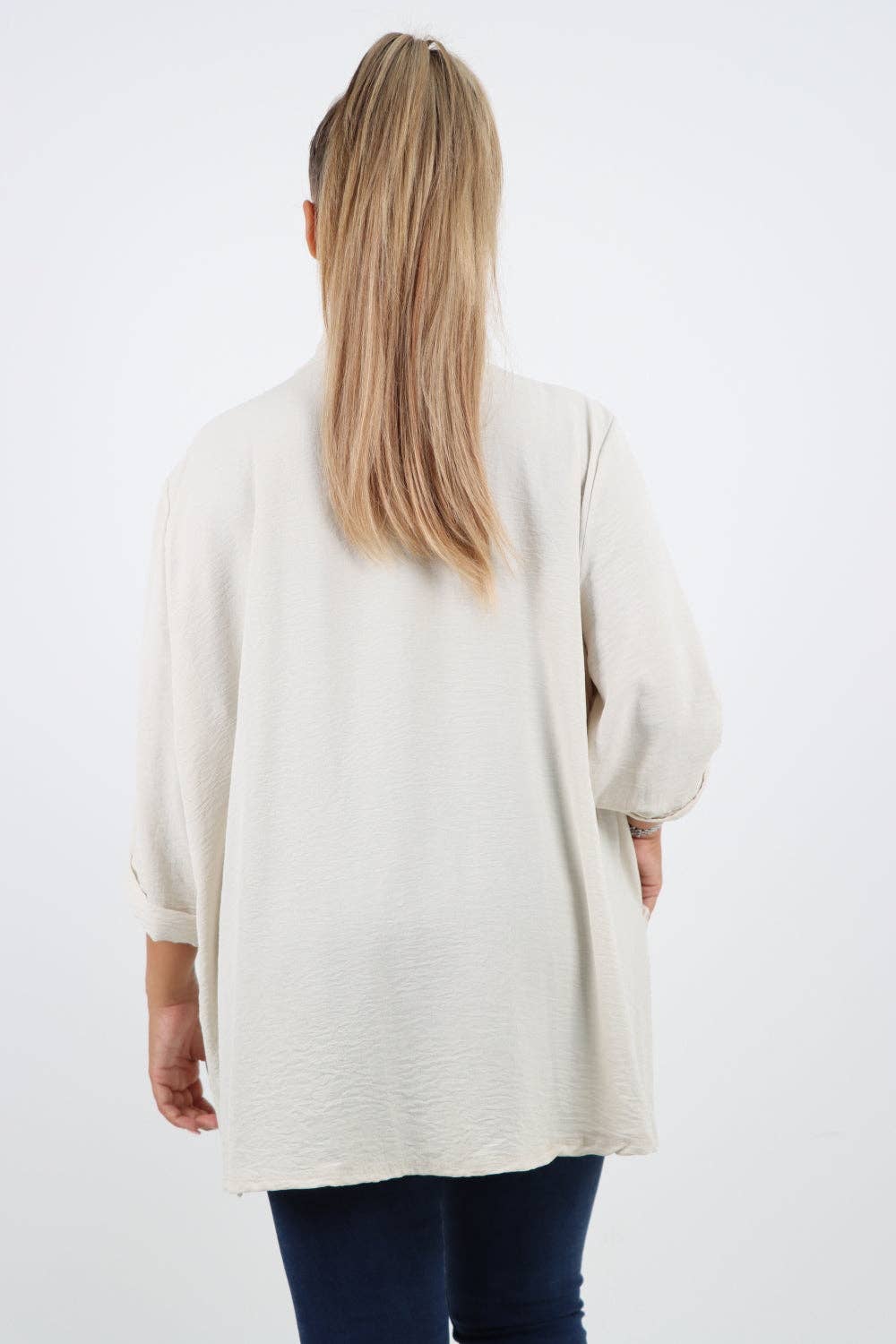 Miss Bold - Venta al por mayor Chaqueta - Mujer - Chaqueta ligera italiana con manga 3/4 y frente abierto11