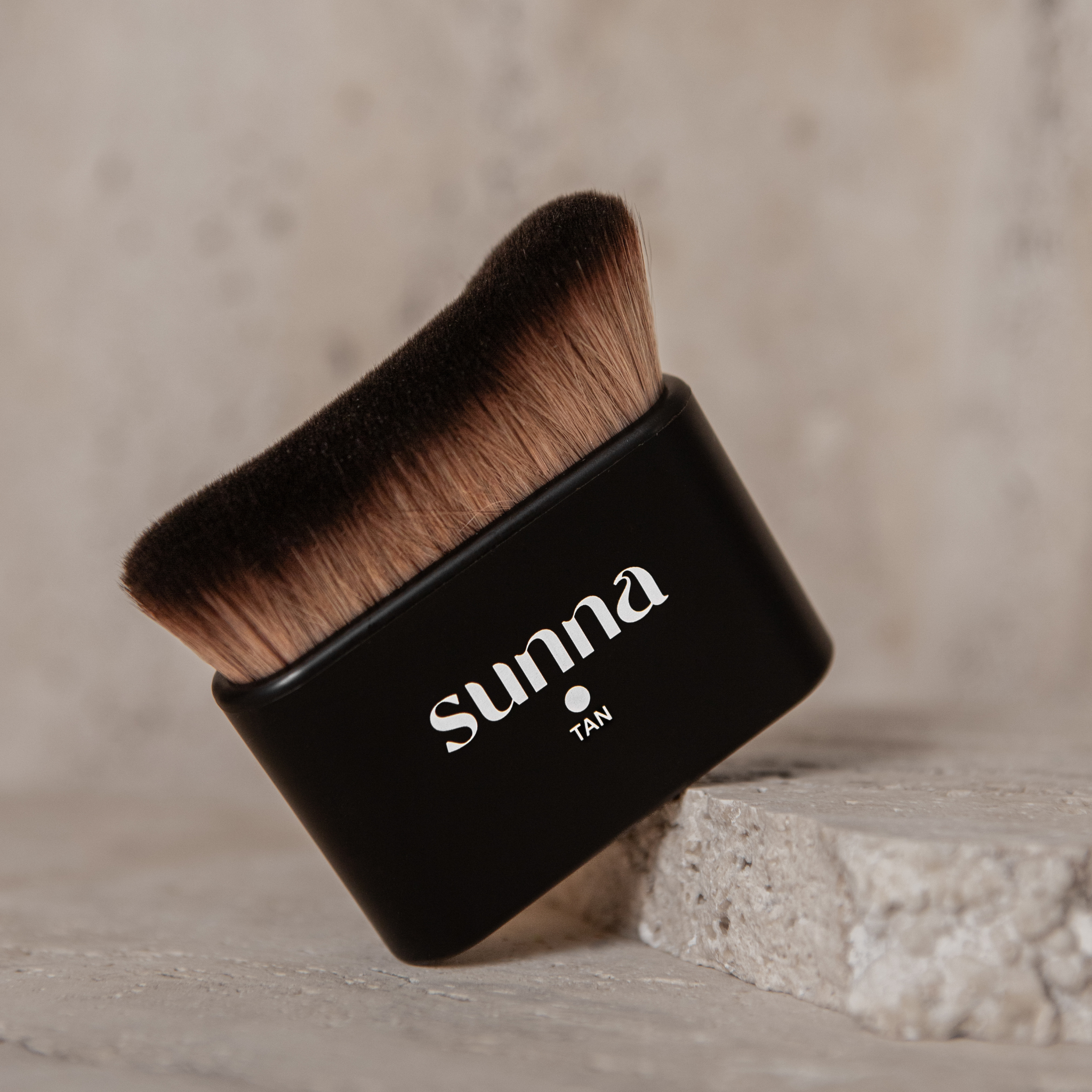 SunnaTan - Wholesale Cheek/Face Makeup Brush - (NEW!) Contour Brush1