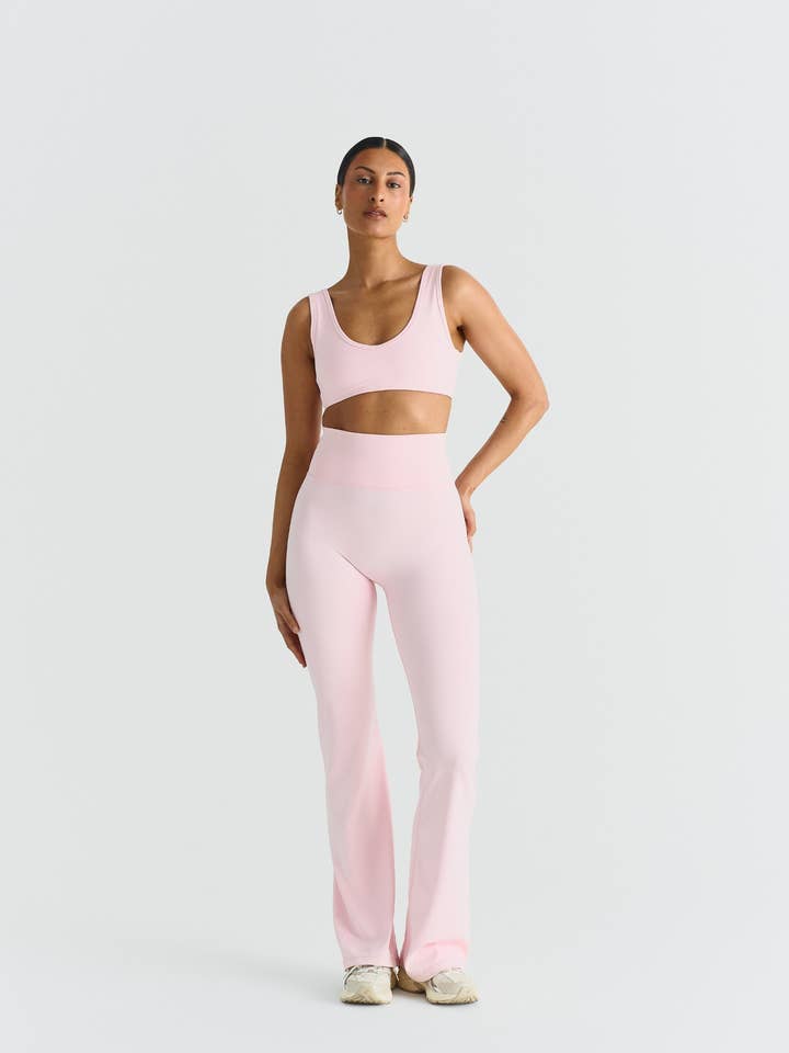 Sisterly Tribe - Wholesale Sports Bra - Women's - Softsculpt Deep V-Neck Bra - Ballet Slipper