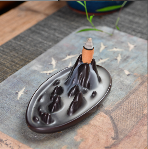 Designs by Deekay Inc. – Porta-incenso por atacado – Incensário de Cerâmica com Fluxo Reverso: Pico da Montanha1