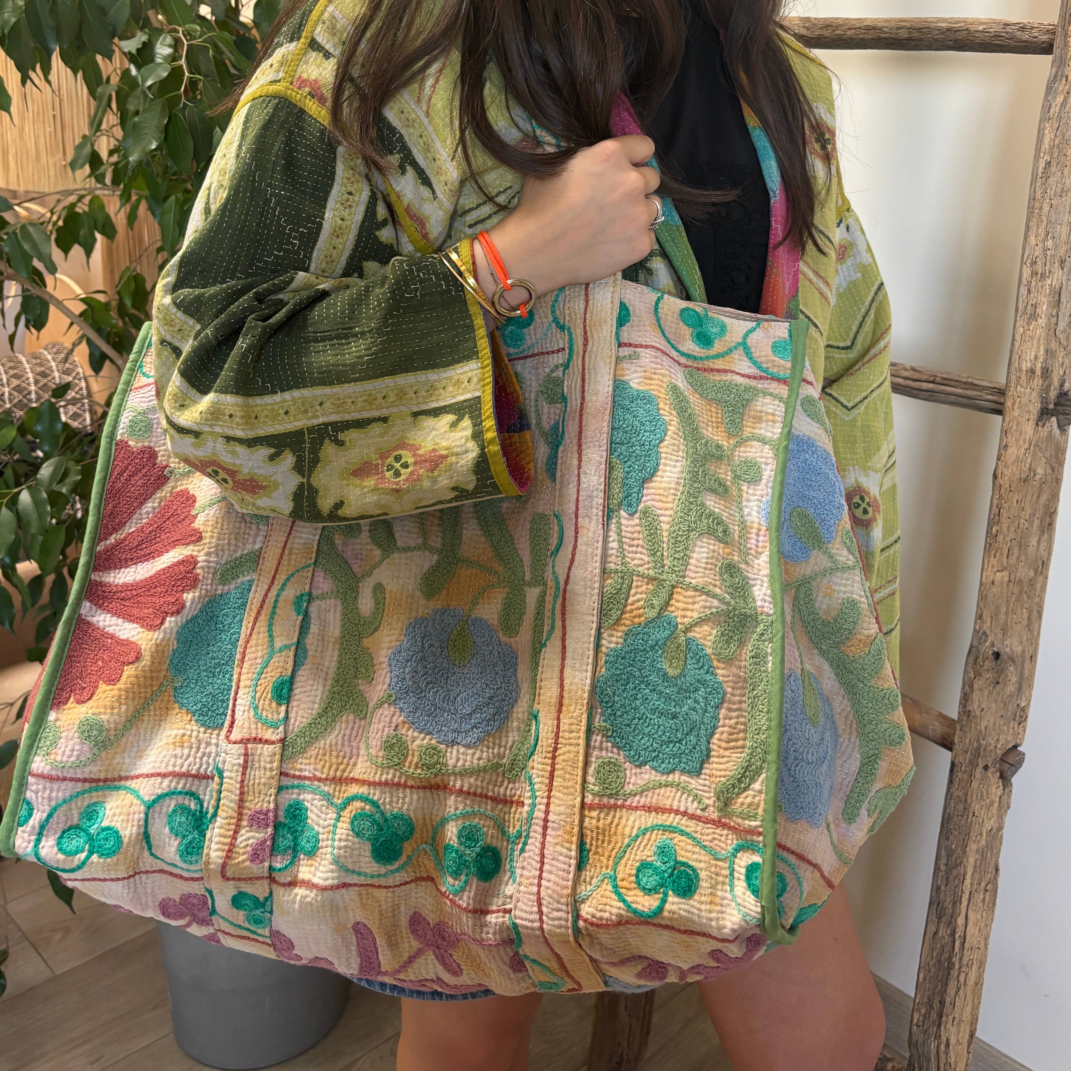 Maison Lilo - Wholesale Tote Bag - Women's - Havana kantha vintage embroidered Suzani tote bag, soft colors1