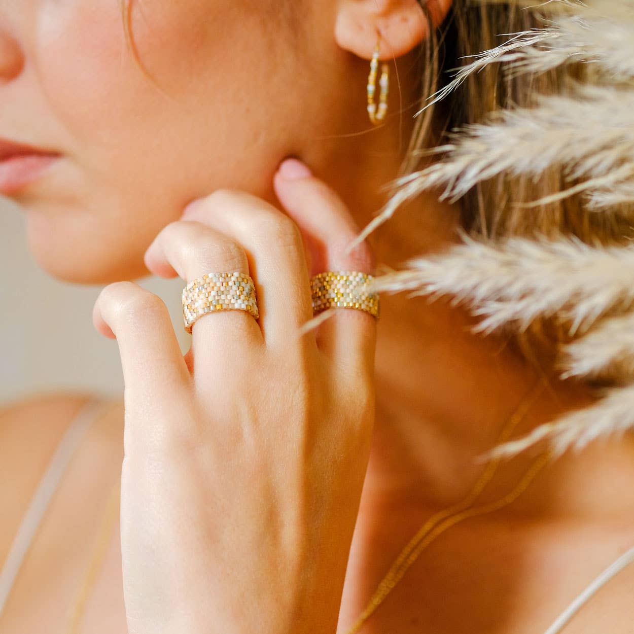 Gui Jewellery – Engroshandel Båndring – Noah Nøgen Ring1