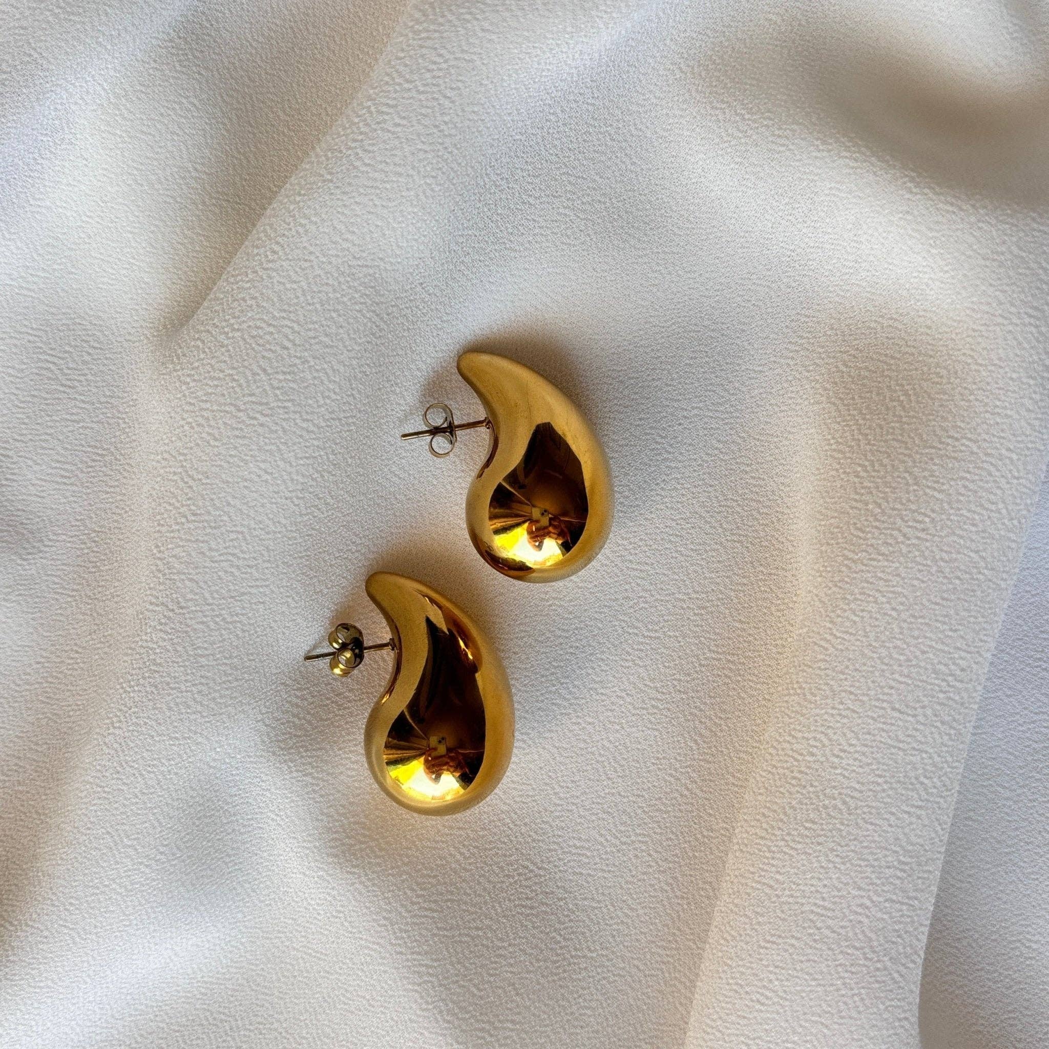 DUESTELLE ITALIA - Wholesale Hoop Earrings - Goccia Bold - Gold Earrings3