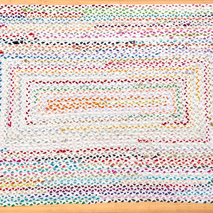 Vintage Addiction - Wholesale Area Rug - 4’ x 6’ White Recycled Fabric Braided Rug