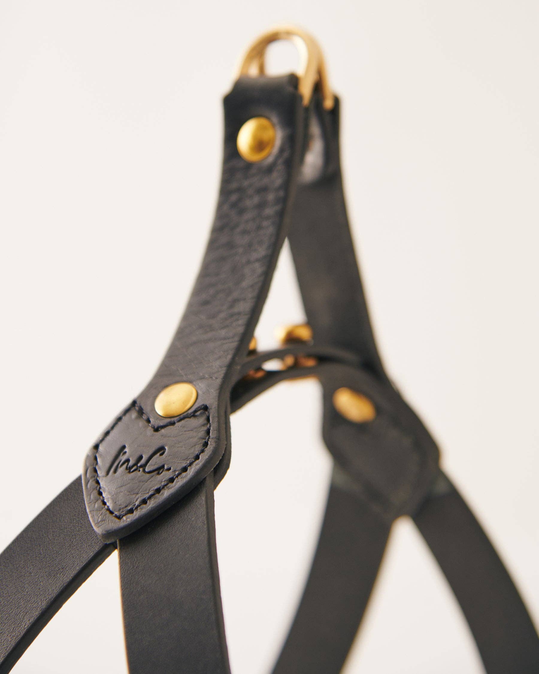 Muso & Co – Großhandel Haustiergeschirr – Hund – Klassisches Geschirr aus pflanzlich gegerbtem Leder14