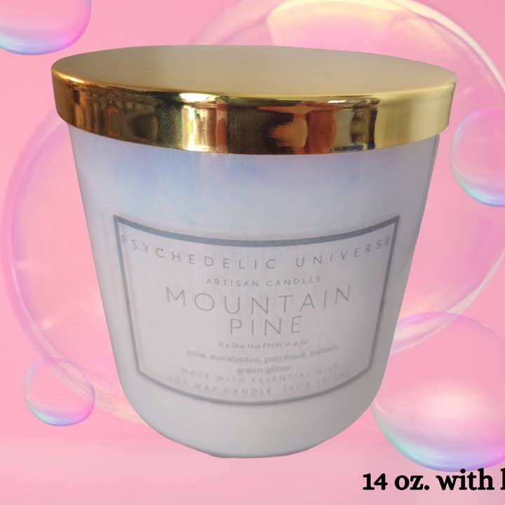 MOUNTAIN PINE 14 oz. handgjord soja ljusburk med lock för wholesale av Psychedelic Universe