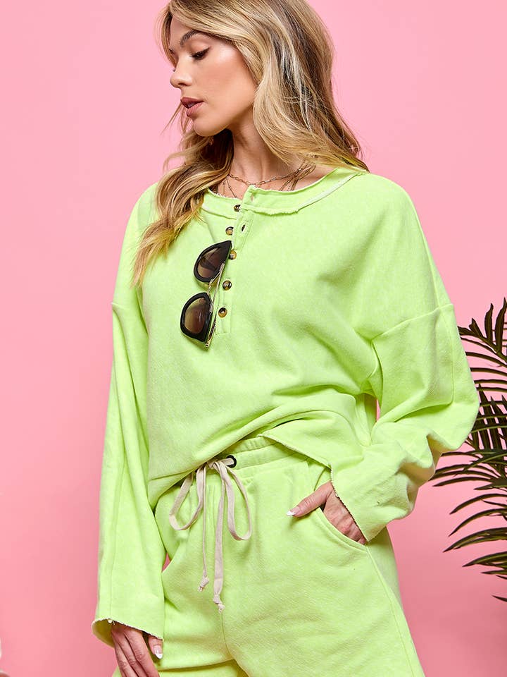 Set top e pantaloncini a maniche lunghe per la vendita all'ingrosso da parte di Cezele