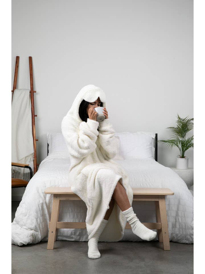 Big Blanket Co - Wholesale Hoodie - Women's - Premier Plush™ Hoodie10